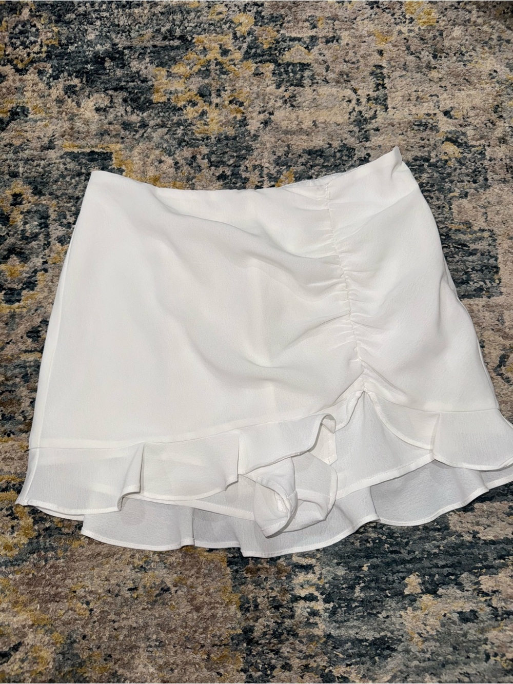 American threads White Ruffle Mini Skirt